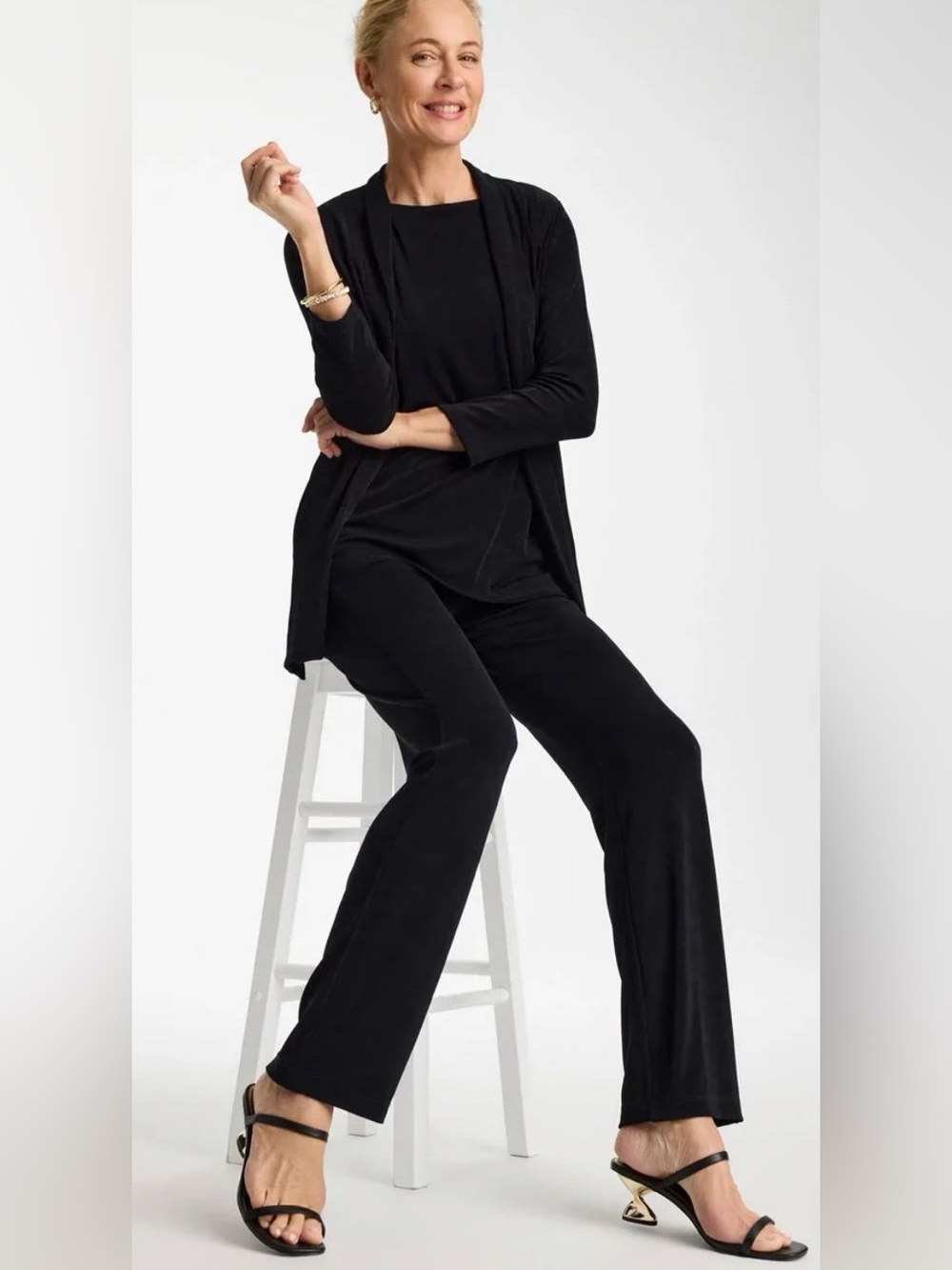 NWT Chico's Traveler’s No Tummy Pants in Black - Size 3R (XL - 16/18)